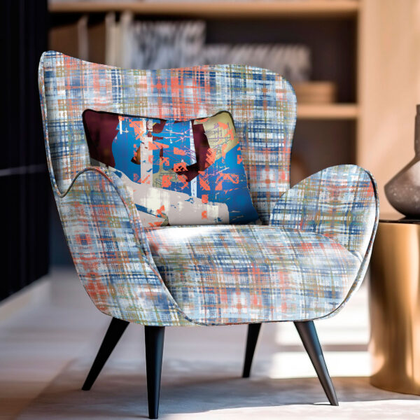 Pattern Reflection, colour LED, on chair. Cosmopolitan, colour Nightlife, on pillow.